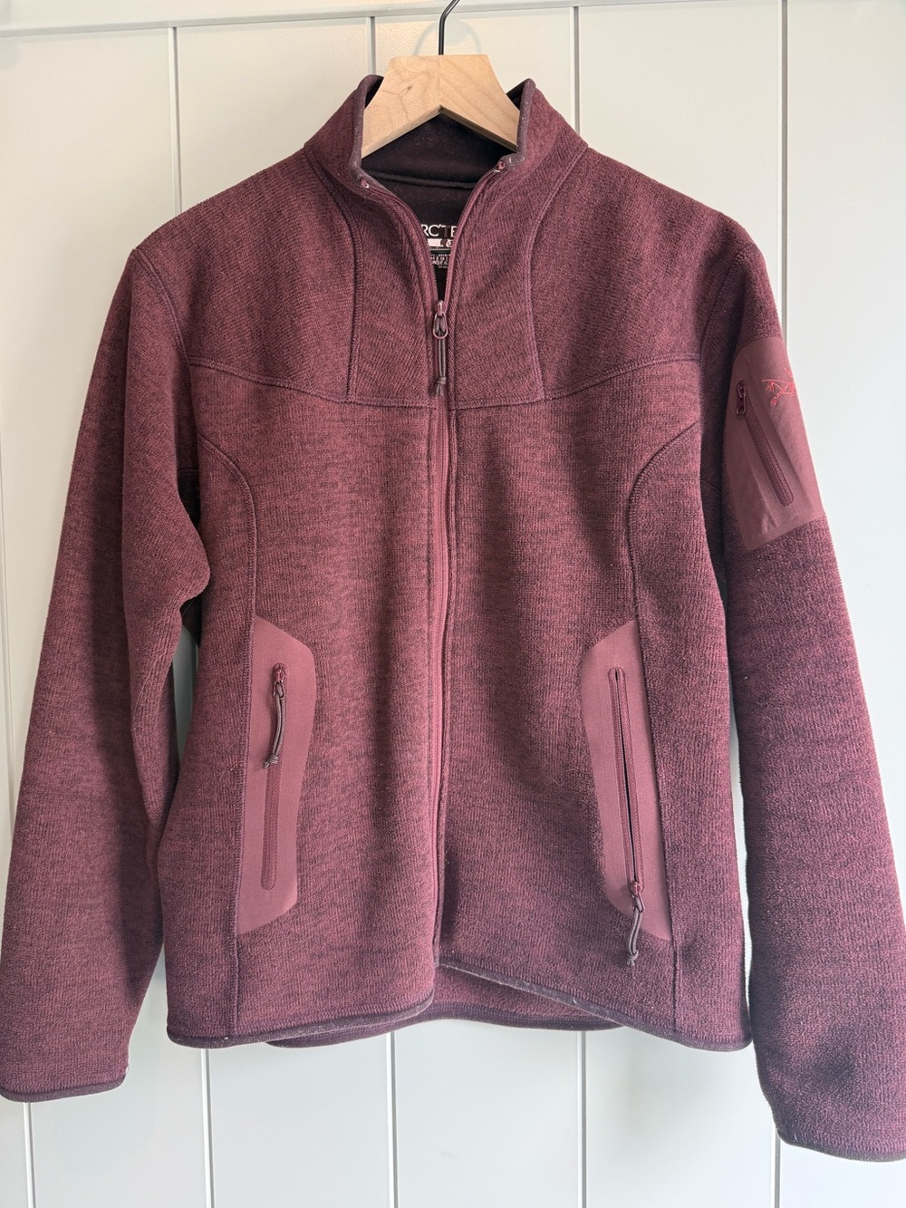 Arc’teryx Covert Cardigan Women’s L Burgundy Heather Full Zip Fleece Jacket